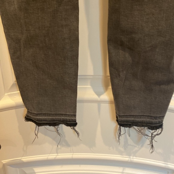 Women’s J Crew black wash jeans high-rise toothpick style Size 33 - Picture 6 of 8